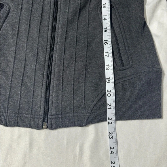 Lululemon Game Day  Jacket Dark Grey Size 4 - Picture 8 of 14